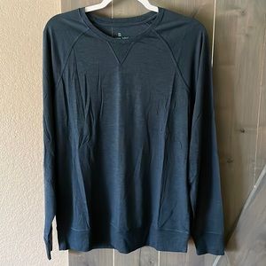 NWT Tommy John lounge top